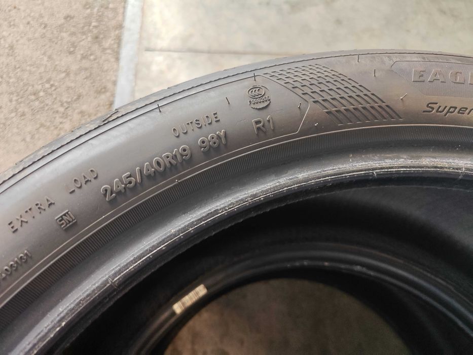 4бр. летни гуми 245/40/19 Goodyear