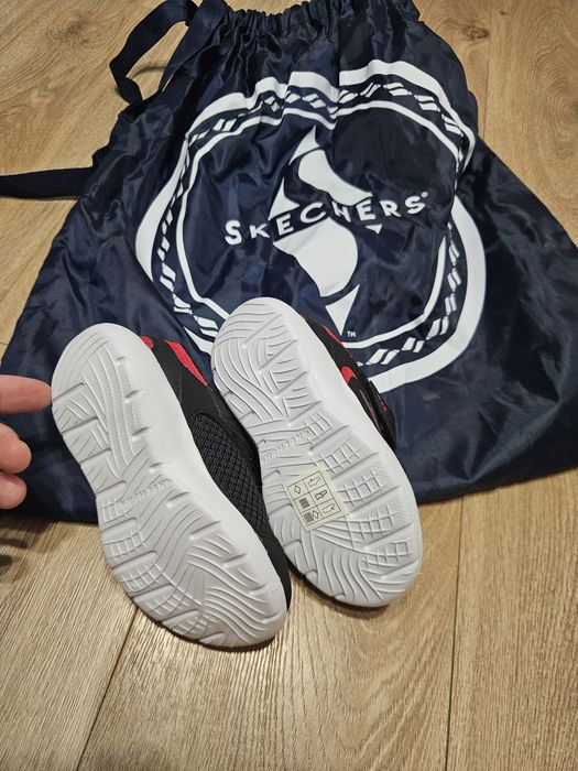 Детски обувки / маратонки skechers 23 номер - нови
