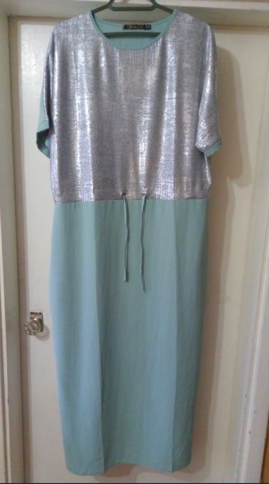 Продам   платья!