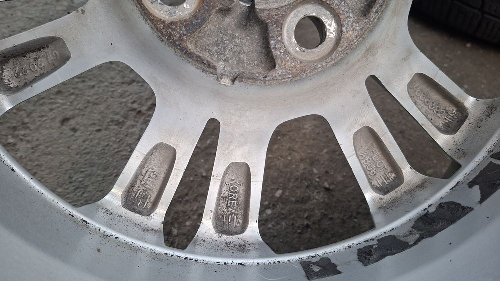 Кобилт GM 260$ ком 4 шт диск+шина. Обмен здесь