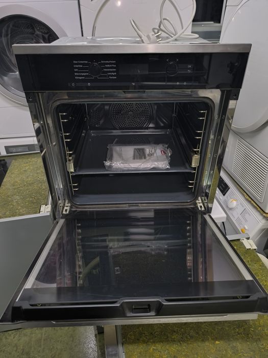 Фурна Miele H 6160 BP с функция пара -Пиролиза.