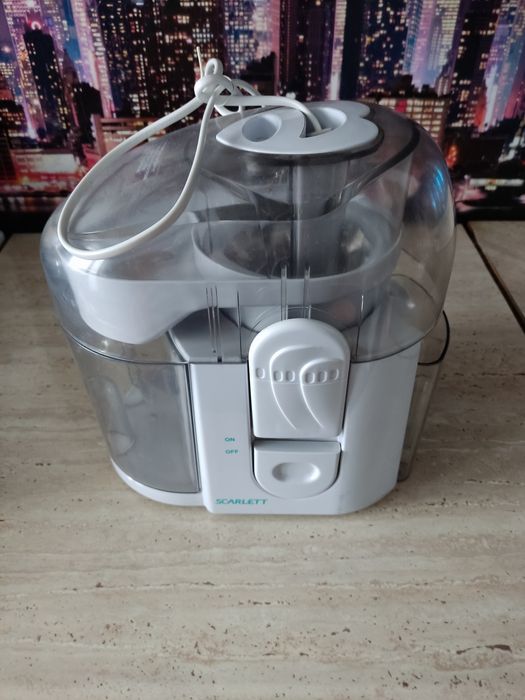 Соковыжималка Scarlett
