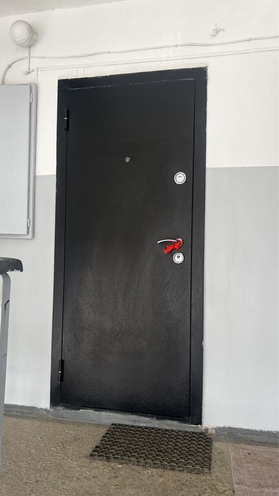 Продам 2х ком.квартиру на 8 мкр