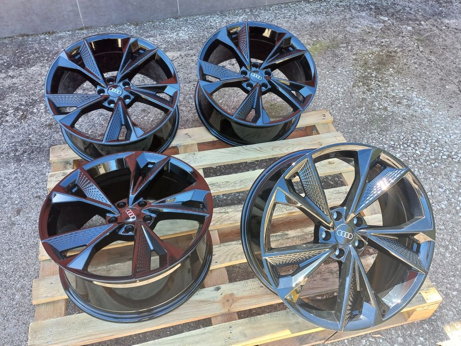 19"Audi Rs 8.5ж ет29 А4 А5 А6 А7 А8 Q3 Q5 Piano Black  Чисто Нови