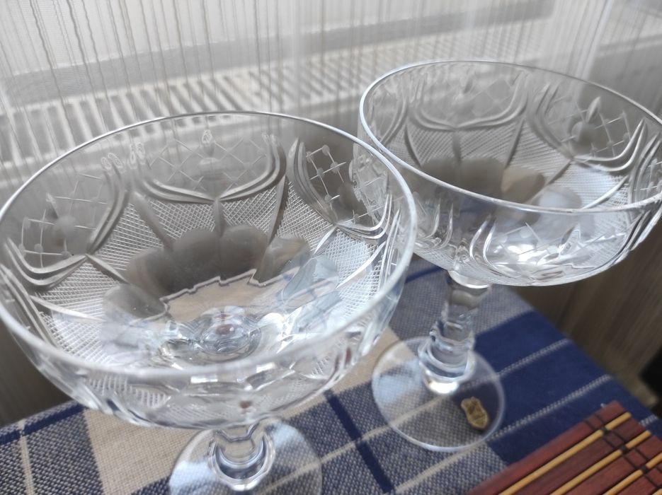 Set pahare de cristal perioada comunistă, Mediaș