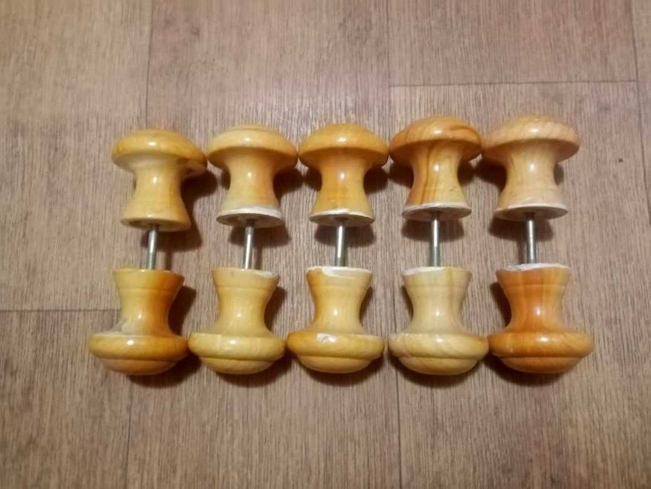 Продам ручки дверные.