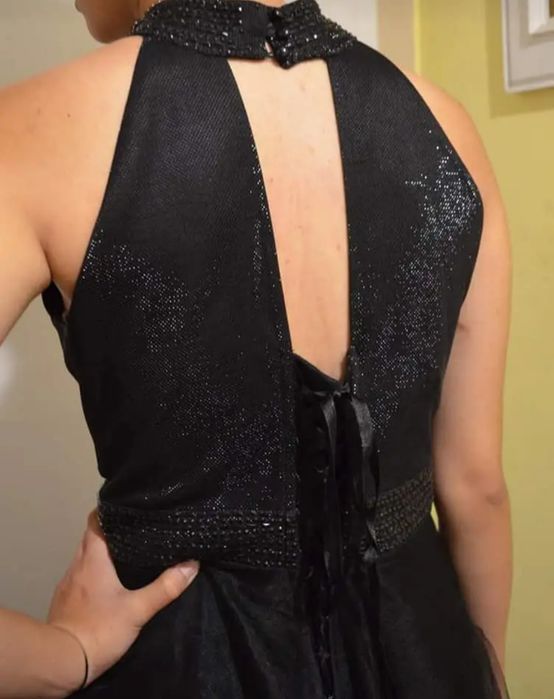 Абитуриентска рокля