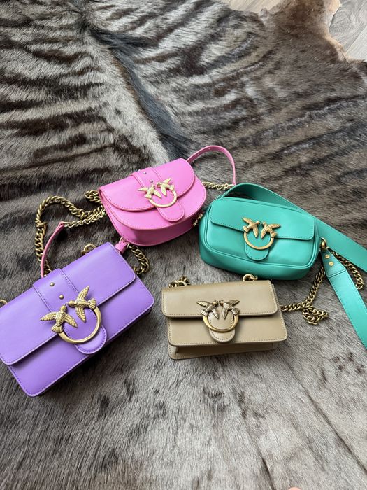 Чанти Pinko в бонбонени цветове