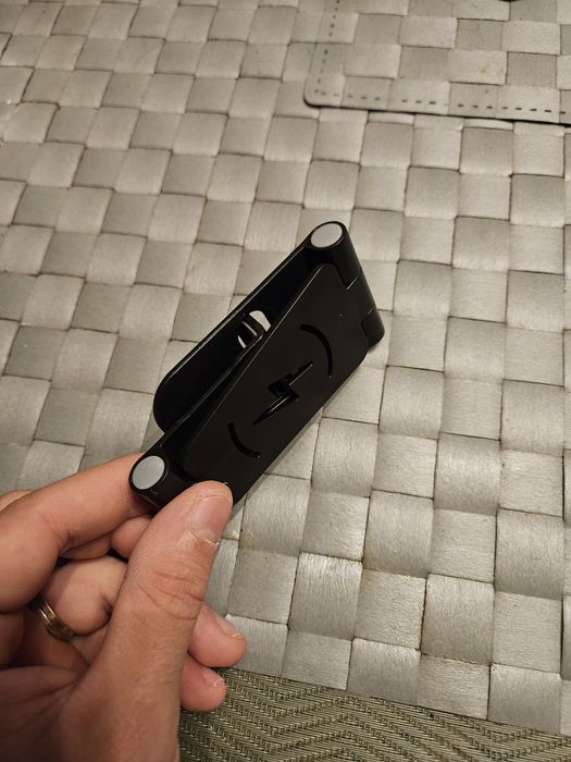 Vând suport pentru telefon 2 bucata stare buna