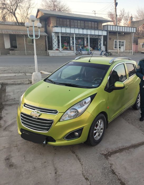 Spark sotiladi. 2011 y. Avtomatkorobka.