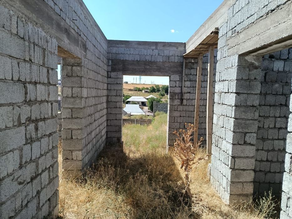 Тез арада толық бітпеген үй сатылады