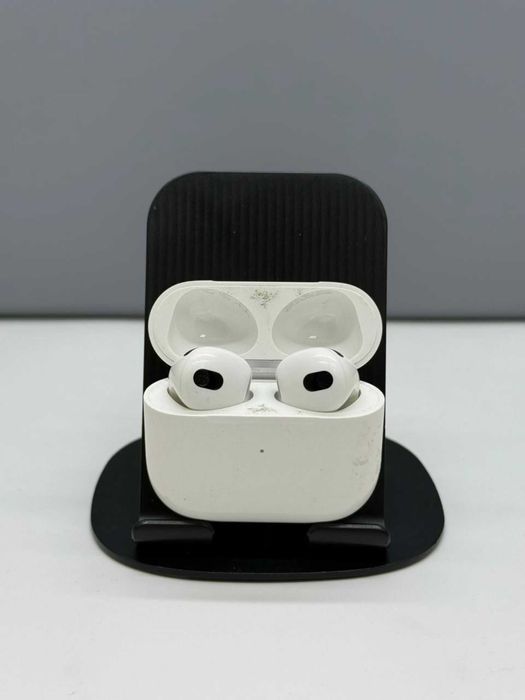 AirPods 3 series, Белый