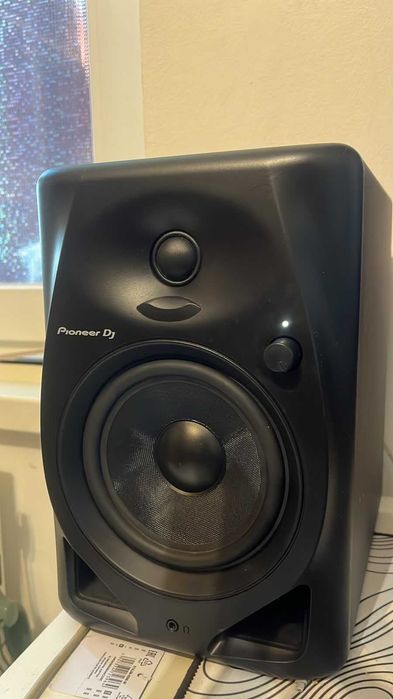 Pioneer DJ DDJ-FLX4 +  Pioneer DJ DM-40D