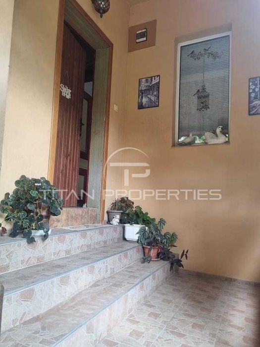 Продава се Къща в с. Брестовица, Област Пловдив - 140 кв.м за 586 €/кв.м - Снимка #1