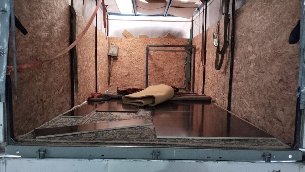 Грузоперевозки грузчики.