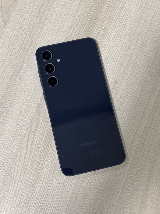 Samsung A35 5G 8/128ГБ идеал