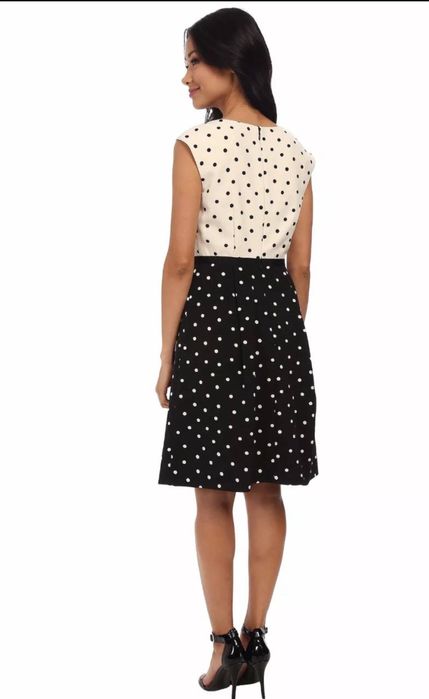 Продам платье  материал креп