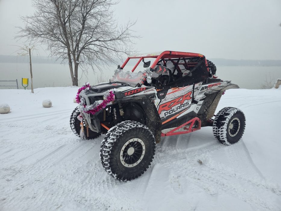 Utv Polaris rzr 1000xp