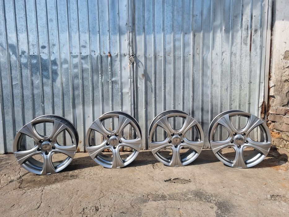 Jante R17 Aliaj 5x114.3 / 7J ET 50 Com4wheels Hyundai Renault Duster