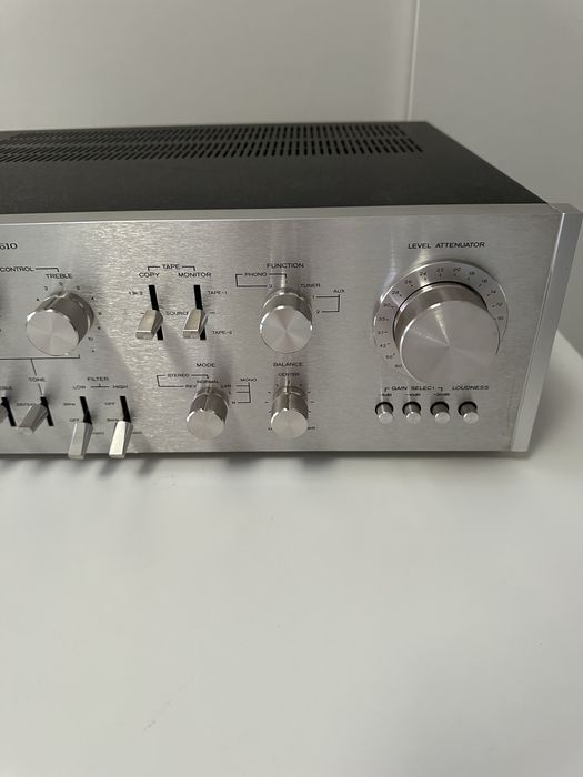 Hitachi HA 610  impecabil