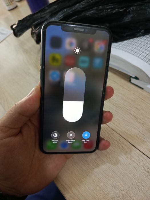 iphone 11 pro 64 lik black