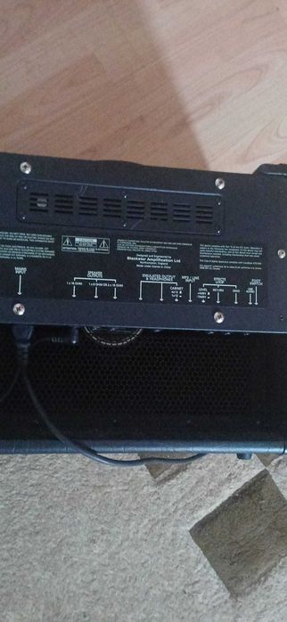 statie chitara Blackstar ht-5R MKII pe lampi