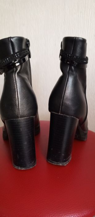 Продам  Б/у полусапожки