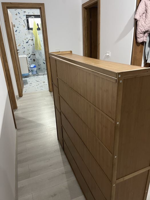 Pantofar din lemn de bambus.