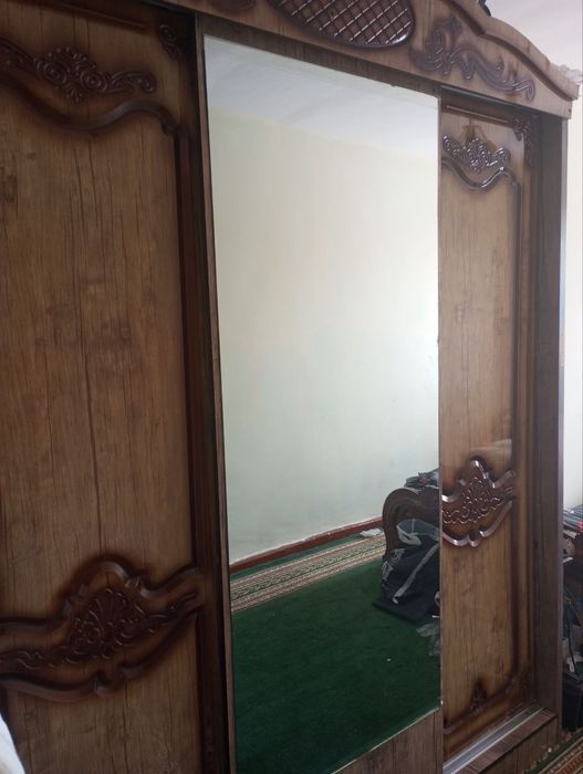 Спальная мебель.