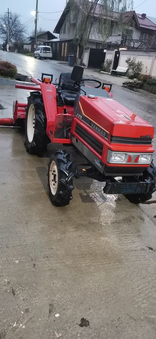 Tractor japonez yanmar f215