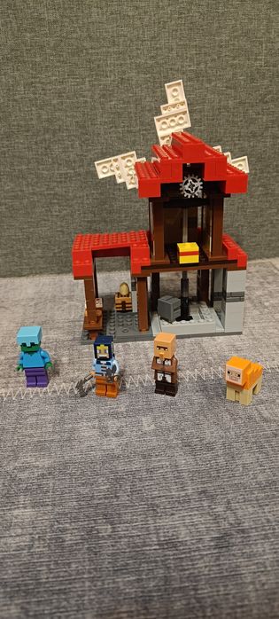 LEGO Minecraft Ferma cu moara de vant 21262
