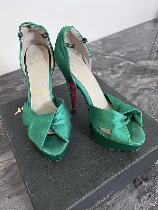 Туфли на высоком каблуке