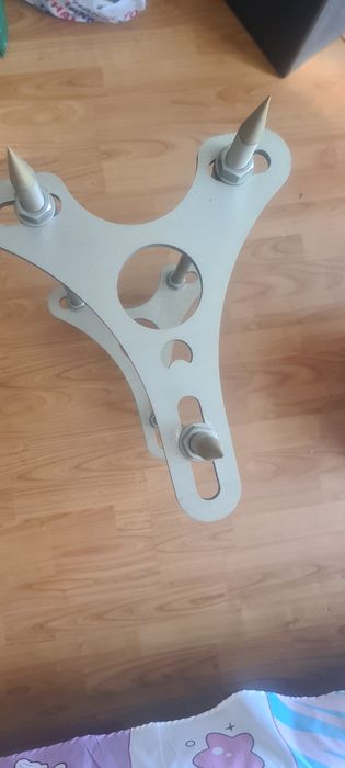 Stand boxe inox pini alamă