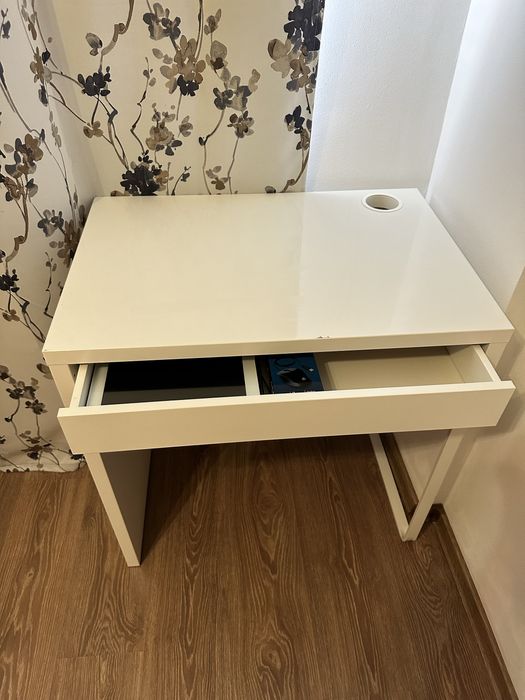 Birou alb Micke ikea
