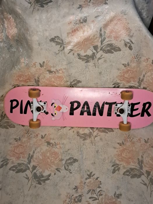 Продаётся скейт  розовая пантера
