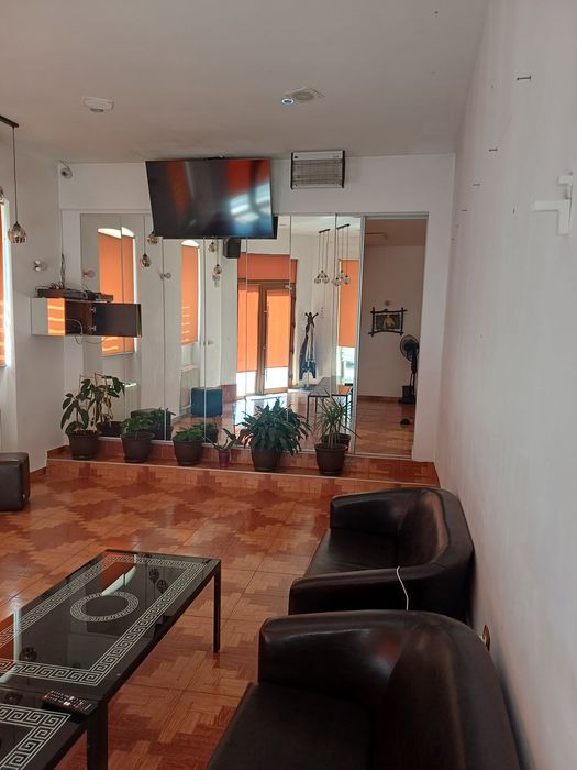 Spațiu comercial de închiriat