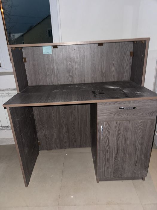 Стол  в хорошем состоянии