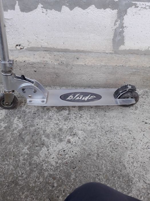 Trotinetă pliabilă și reglabilă