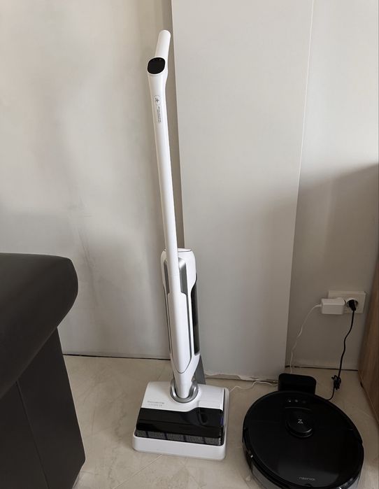 Aspirator vertical cu spalare ROWENTA All In One X-Clean 10