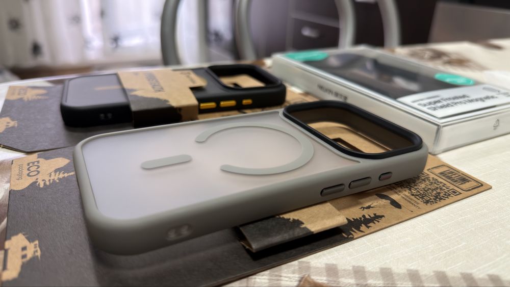 Husa iphone 17 pro 16 pro Tactical Nillkin frosted Magsafe black