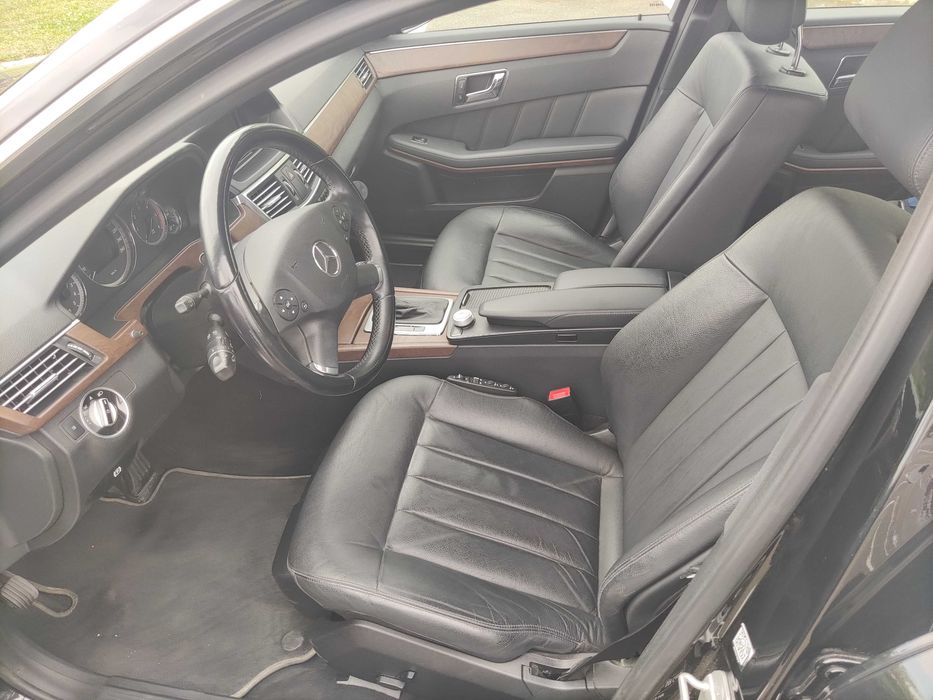 Mercedes e-klass 2.2 D automată 5 trepte 170cp 270k km reali