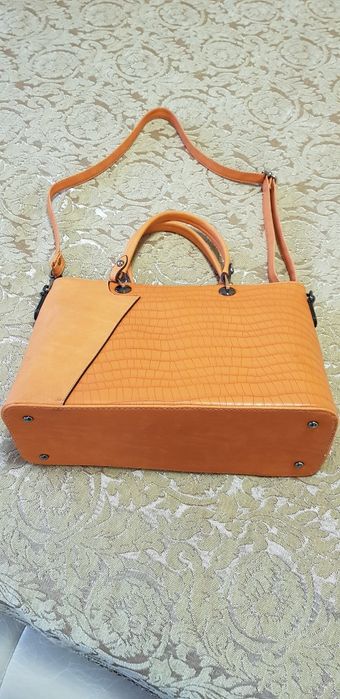 Сумка женская кожаная