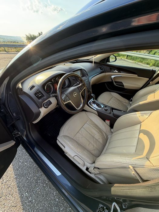 Opel Insignia, 2009
