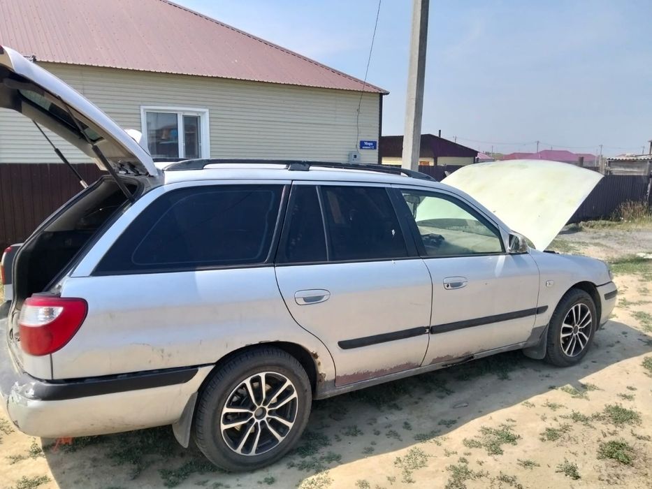 Продам машину Мазда 626 птичка 1998ж