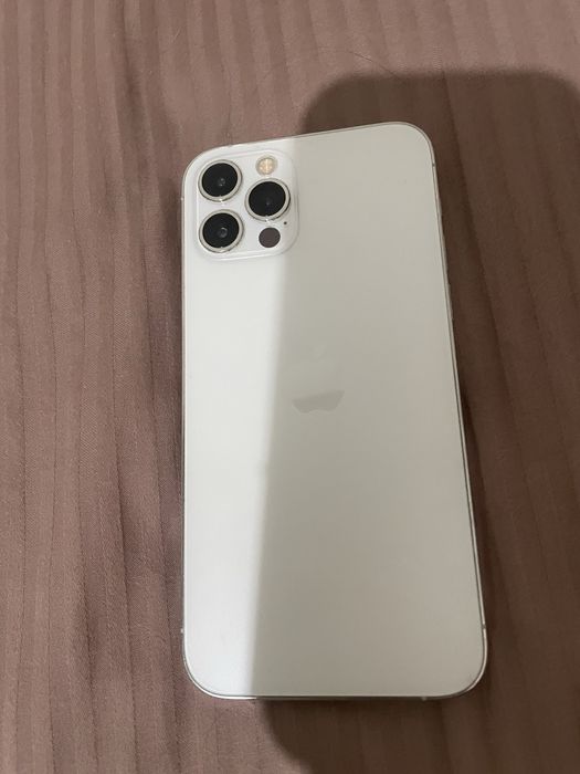Продам срочно айфон 12 про