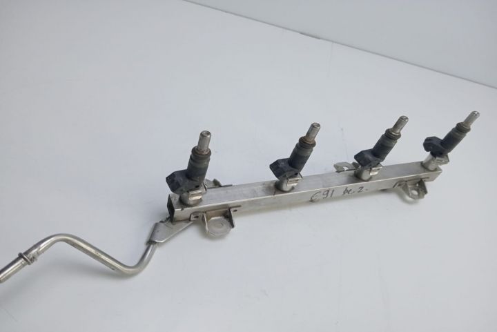 Rampa injectoare 1.6 benzina 7526892 BMW Seria 1 E87