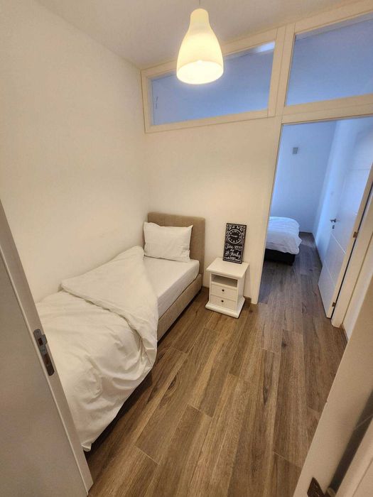 Дава се под наем Тристаен апартамент в София, Лозенец - 84 кв.м за 699 € - Снимка #4