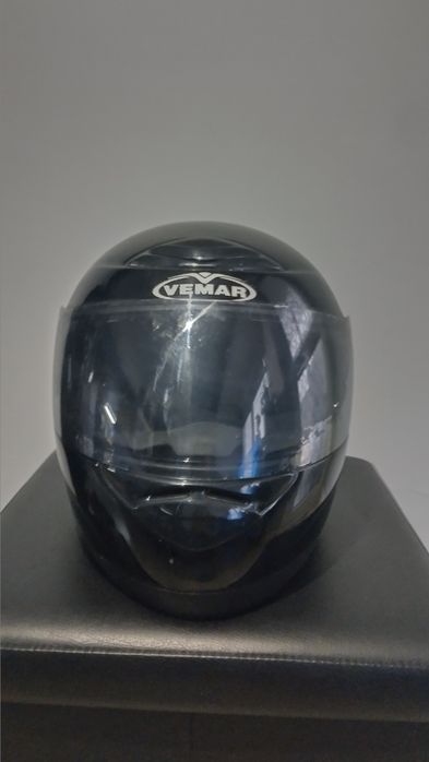 .Каски за мотор.