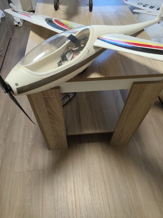 Продавам RC glider