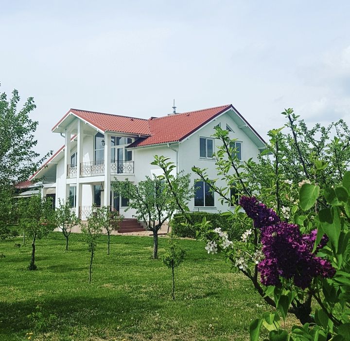 Casa Oboga, Olt,  cu 18.000 mp teren